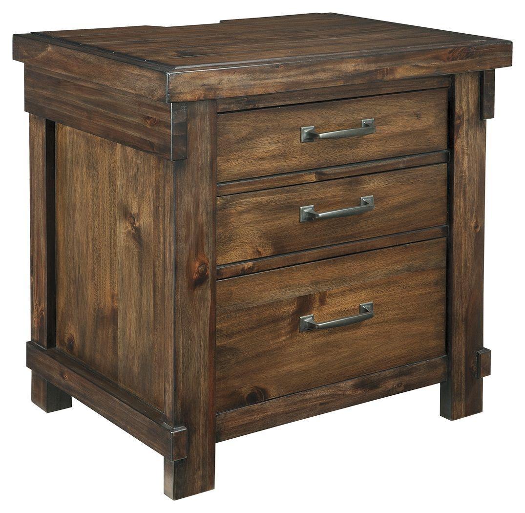 Lakeleigh - hree Drawer Night Stand
