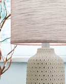 Donnford - Ceramic Table Lamp (1/cn)