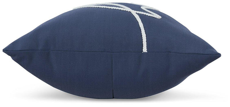 Velvetley Navy/White Pillow (Set of 4)